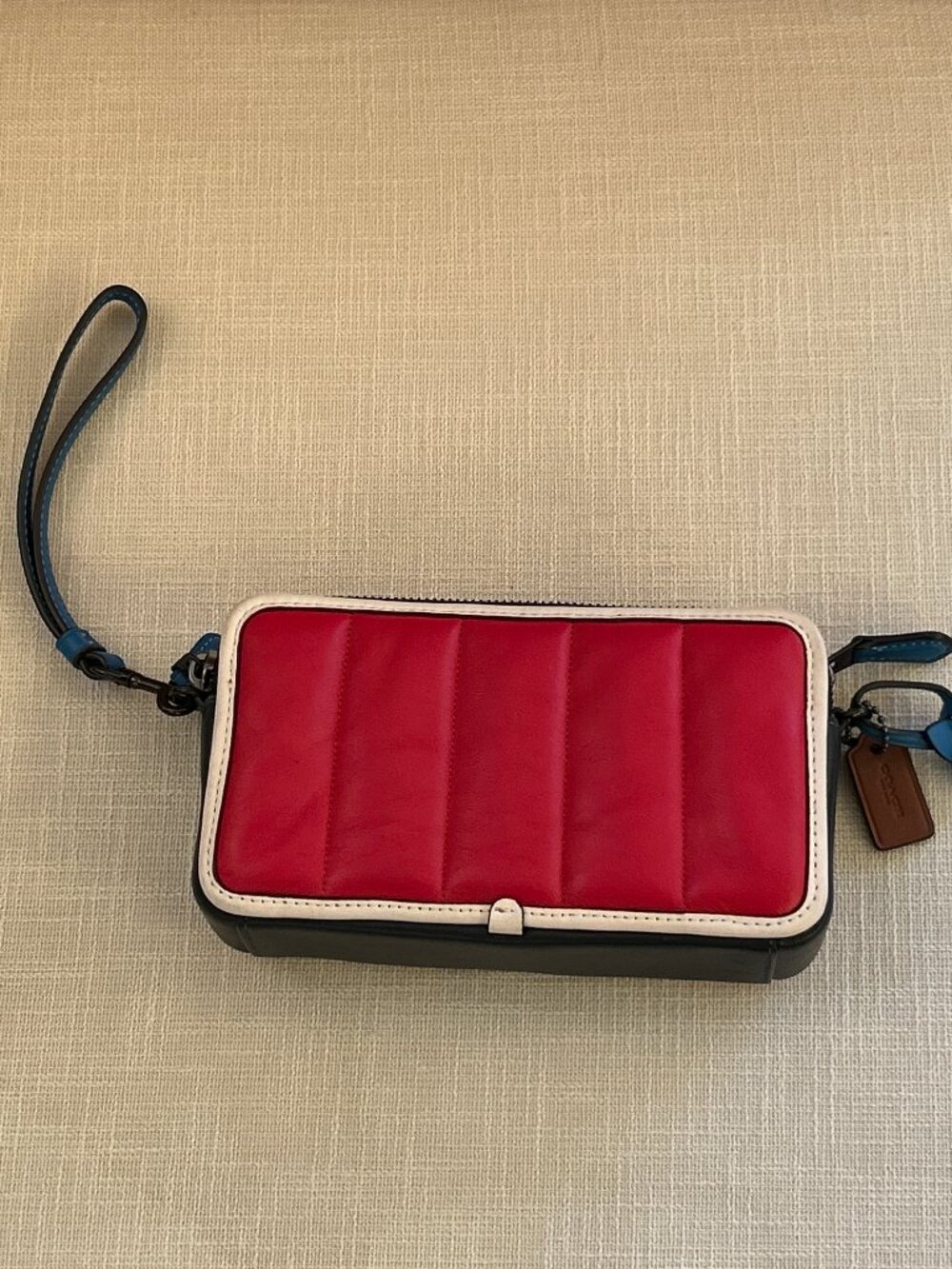 Coach Kira Crossbody with Colorblock Quilting ~ Wristlett ~ Leather - Picture 5 of 12
